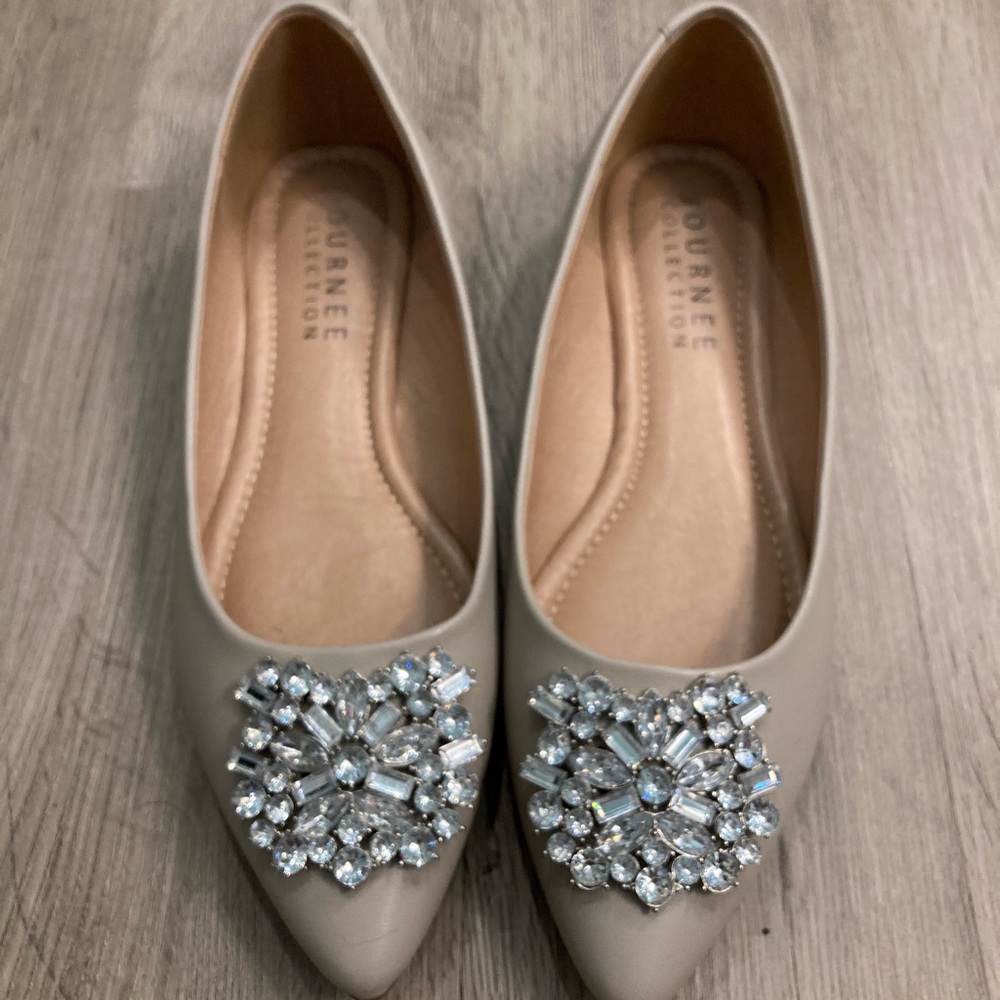 Journee Renzo Ballet Flat size 8.5 Gray Grey